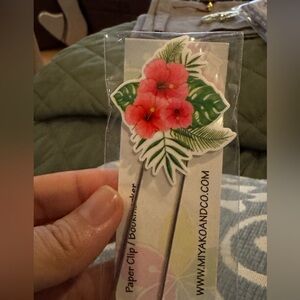 Tropical Floral Bookmark/Paper Clip